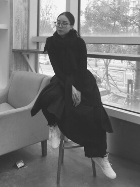 「Reebok（リーボック）のアイテム（シューズ、ブルー系）」を使った、Win Chanさん（レディース・160cm）の秋コーディネート