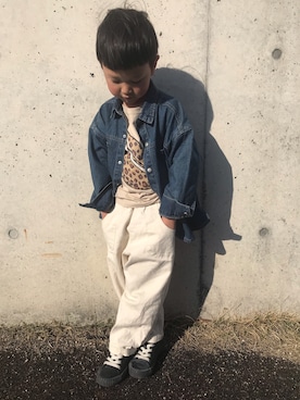 「5歳」｜「アイテム（デニムジャケット）」を使った、Miiiinaさん（キッズ・110cm）の春コーディネート