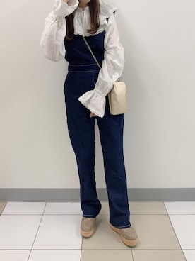 「OLIVE des OLIVE（オリーブデオリーブ）のアイテム（オールインワン・サロペット）」を使った、ayakaさん（レディース・154cm）の冬コーディネート