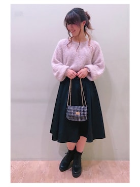 「フェザー」｜「アイテム（その他）」を使った、さ り ーさん（レディース・154cm）の秋コーディネート