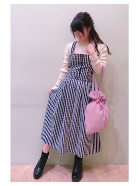 「earth music&ecology（アースミュージックアンドエコロジー）のアイテム（ジャンパースカート）」を使った、さ り ーさん（レディース・154cm）の冬コーディネート