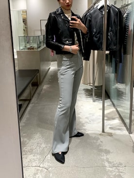 「アイテム（ライダースジャケット）」を使った、Mana Sodaさん（レディース・168cm）の春コーディネート