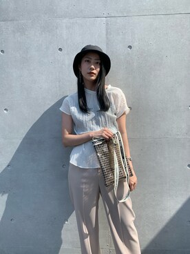 「消えそうな色コーデ」｜「アイテム（帽子）」を使った、Mana Sodaさん（レディース・168cm）の春コーディネート