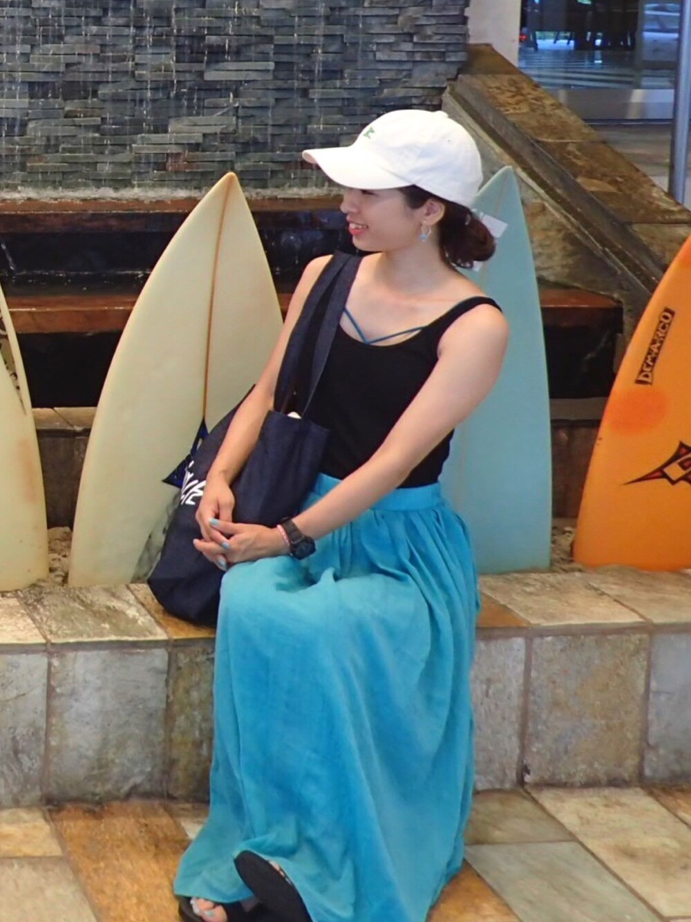 「ハワイ、ハワイコーデ、ワイキキ、リゾートスタイル、リゾート、海、夏、海コーデ」｜「KOBE LETTUCEの透け感が爽やかなスラブ素材マキシ丈フレアスカート/レディース/ボトムス[M1634]神戸レタス（スカート、グリーン系）」を使った、U.kiさん（レディース・158cm）の夏コーディネートの1枚目の写真