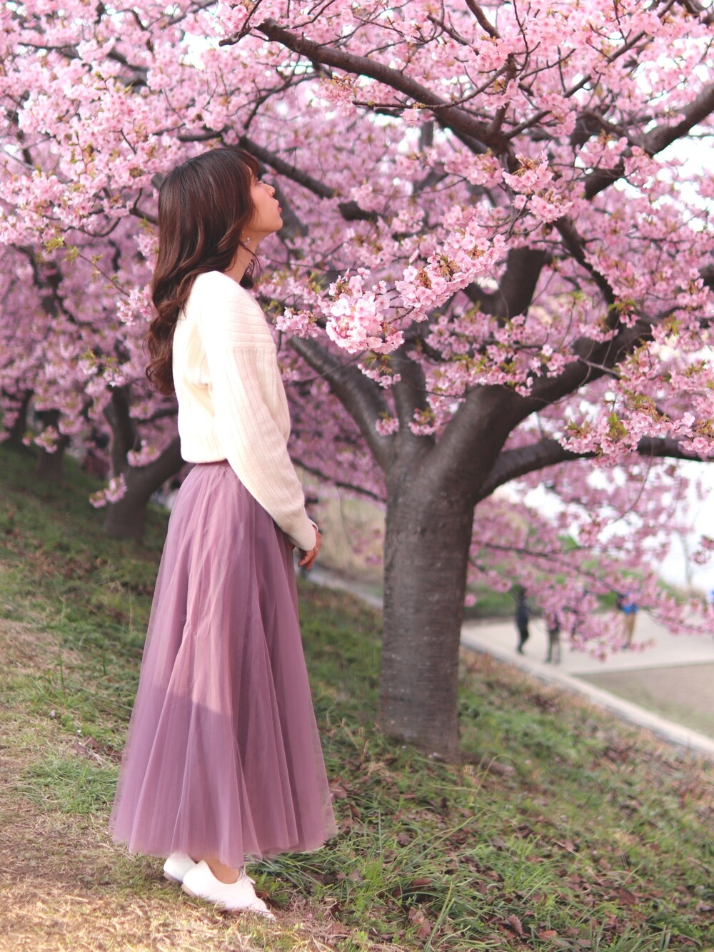 「桜、桜色、ピンク、ピンクコーデ、お花見、春コーデ、春」｜「fifthのチュールロングスカート（スカート、ピンク系）」を使った、U.kiさん（レディース・158cm）の春コーディネートの1枚目の写真