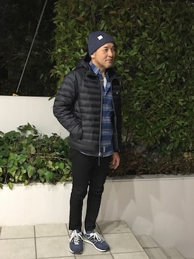 「AZUL by moussy（アズールバイマウジー）のアイテム（ニットキャップ/ビーニー）」を使った、はいふんおやじさん（メンズ・171cm）の冬コーディネート