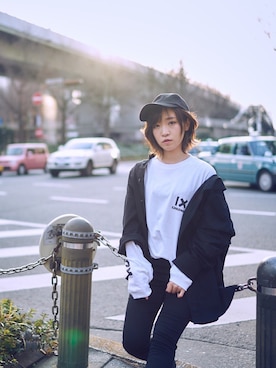 「WOmB（ウーム）のアイテム（トップス）」を使った、永井美咲さん（レディース・151cm）の春コーディネート