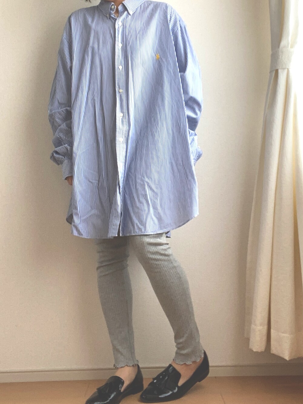 「春、休日スタイル、おしゃれさんと繋がりたい、ラクチンコーデ、シャツスタイル、シャツワンピ、ラルフローレン、古着コーデ、プチプラコーデ」｜「POLO RALPH LAURENのアイテム（シャツ/ブラウス、ブルー系）」を使った、みーたん🌙🤍さん（レディース・164cm）の春コーディネートの1枚目の写真