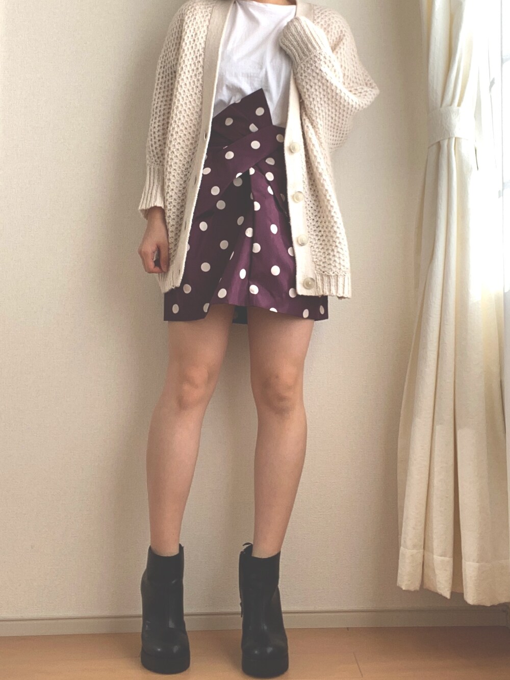 「シンプル、大人カジュアル、おしゃれさんと繋がりたい、ZARA、プチプラコーデ、白Tシャツ、個性的、カーディガン」｜「ZARAのアイテム（Tシャツ/カットソー、ホワイト系）」を使った、みーたん🌙🤍さん（レディース・164cm）の春コーディネートの1枚目の写真