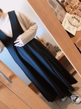 「ELENCARE DUE（エレンカーレデュエ）のアイテム（ジャンパースカート）」を使った、kinaさん（レディース・155cm）の冬コーディネート