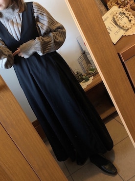 「ELENCARE DUE（エレンカーレデュエ）のアイテム（ジャンパースカート）」を使った、kinaさん（レディース・155cm）の冬コーディネート