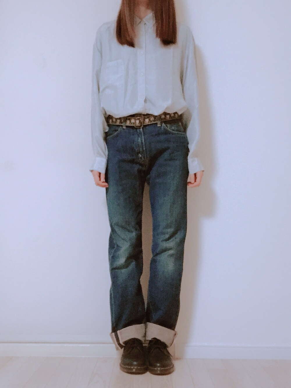 「古着、EDWIN、Dr.Martens、デニム、カジュアルコーデ、高身長女子」｜「Dr. MartensのDr.Martens 1461 LACE UP（その他シューズ、ブラック系）」を使った、ほのさん（レディース・171cm）の冬コーディネートの1枚目の写真