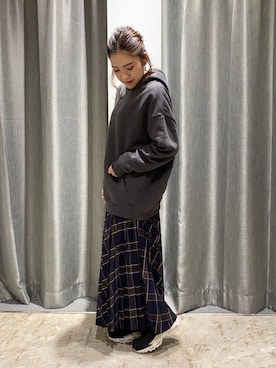 「NIKE（ナイキ）のナイキ エア マックス 95 プレミアム コントラスト ウィメンズシューズ / NIKE AIR MAX 95 PREMIUM CONTRAST（スニーカー）」を使った、ゆいさん（レディース・156cm）の秋コーディネート