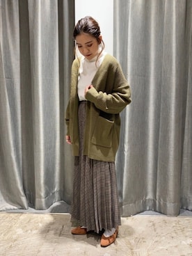 「AMERICAN HOLIC（アメリカンホリック）のアイテム（カーディガン/ボレロ）」を使った、ゆいさん（レディース・156cm）の秋コーディネート