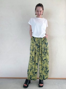 「EARIH（アーリ）のアイテム（パンツ）」を使った、mioさん（レディース・166cm）の夏コーディネート