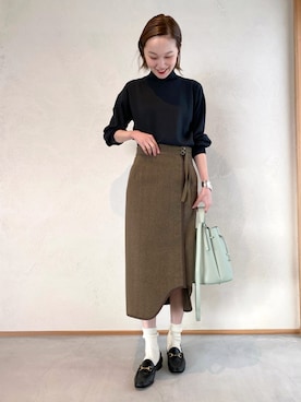 「EARIH（アーリ）のアイテム（スカート）」を使った、mioさん（レディース・166cm）の冬コーディネート