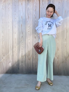 「mignon（ミニョン）のアイテム（スウェット）」を使った、mioさん（レディース・166cm）の春コーディネート