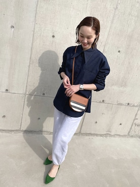 「mignon（ミニョン）のアイテム（スウェットパンツ）」を使った、mioさん（レディース・166cm）の春コーディネート