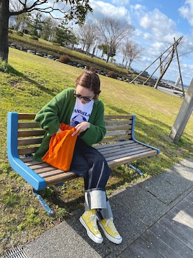 「mignon（ミニョン）のアイテム（デニムパンツ）」を使った、mioさん（レディース・166cm）の春コーディネート