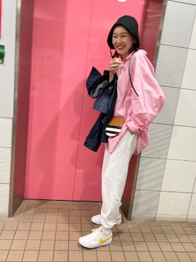 「mignon（ミニョン）のアイテム（スウェットパンツ）」を使った、mioさん（レディース・165cm）の春コーディネート