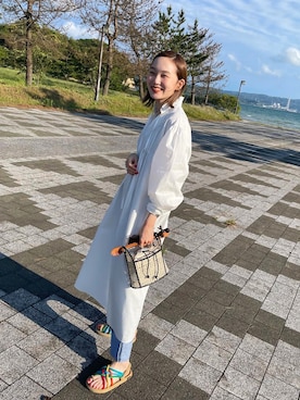 「mignon（ミニョン）のアイテム（デニムパンツ）」を使った、mioさん（レディース・165cm）の春コーディネート