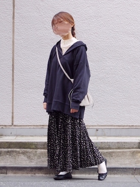 「sakishimatokyo（サキシマトーキョー）のアイテム（スウェット）」を使った、ぽーさん（レディース・148cm）の春コーディネート