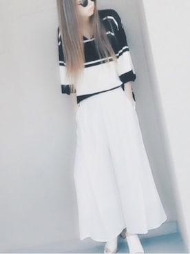 「GRL（グレイル）のアイテム（Tシャツ/カットソー、ホワイト系）」を使った、桧山えり梛さん（レディース・175cm）の春コーディネート