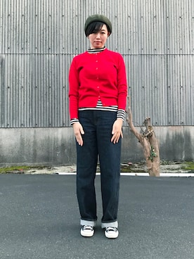 「UNIQLO（ユニクロ）のハイライズワイドストレートジーンズ（デニムパンツ）」を使った、Chinkkarinさん（レディース・165cm）の冬コーディネート