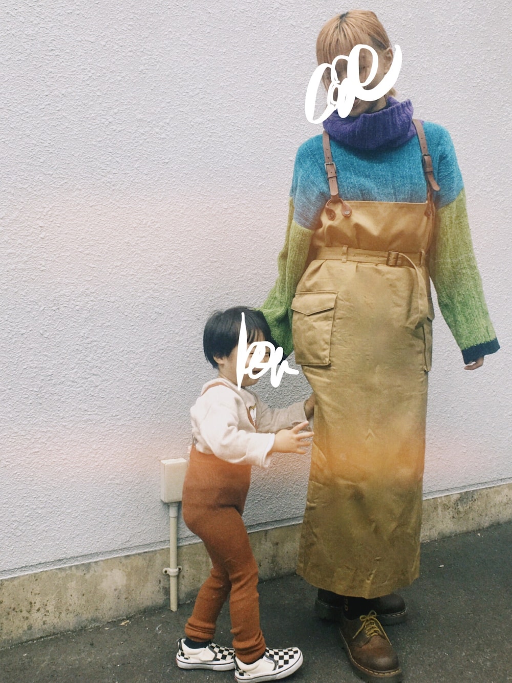 「Littlesuzie、sillysilas、VANS、古着MIX、Dr.Martens」｜「VINTAGEのアイテム（ニット/セーター、グリーン系）」を使った、Chinkkarinさん（レディース・165cm）の冬コーディネートの1枚目の写真