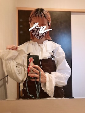 「フリルネック」｜「アイテム（サロペット/オーバーオール）」を使った、Chinkkarinさん（レディース・165cm）の冬コーディネート