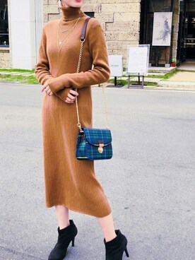 「ALTROSE（アルトローズ）のアイテム」を使った、ALTROSE_officialさん（レディース・161cm）の秋コーディネート