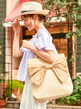 「ALTROSE（アルトローズ）のアイテム」を使った、ALTROSE_officialさん（レディース・161cm）の夏コーディネート