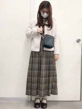 「ALTROSE（アルトローズ）のアイテム」を使った、ALTROSE_officialさん（レディース・163cm）の冬コーディネート