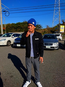 「アイテム（ニットキャップ/ビーニー、ブルー系）」を使った、中野潤一さん（メンズ・165cm）の冬コーディネート
