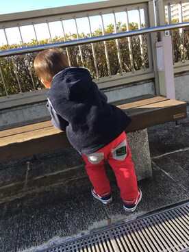 「kladskap（クレードスコープ）のアイテム（パンツ）」を使った、HARU‎🐾さん（キッズ・80cm）の冬コーディネート