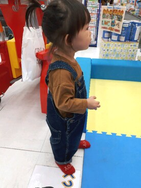 「BUDDY Lee（バディーリー）のアイテム（パンツ）」を使った、miuさん（キッズ・80cm）の秋コーディネート