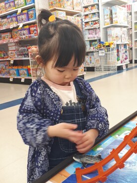 「BUDDY Lee（バディーリー）のアイテム（パンツ）」を使った、miuさん（キッズ・80cm）の春コーディネート