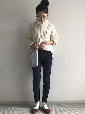 「ZOZO（ゾゾ）のスリムテーパードデニムパンツ［WOMEN］（デニムパンツ）」を使った、yukariさん（レディース・168cm）の秋コーディネート