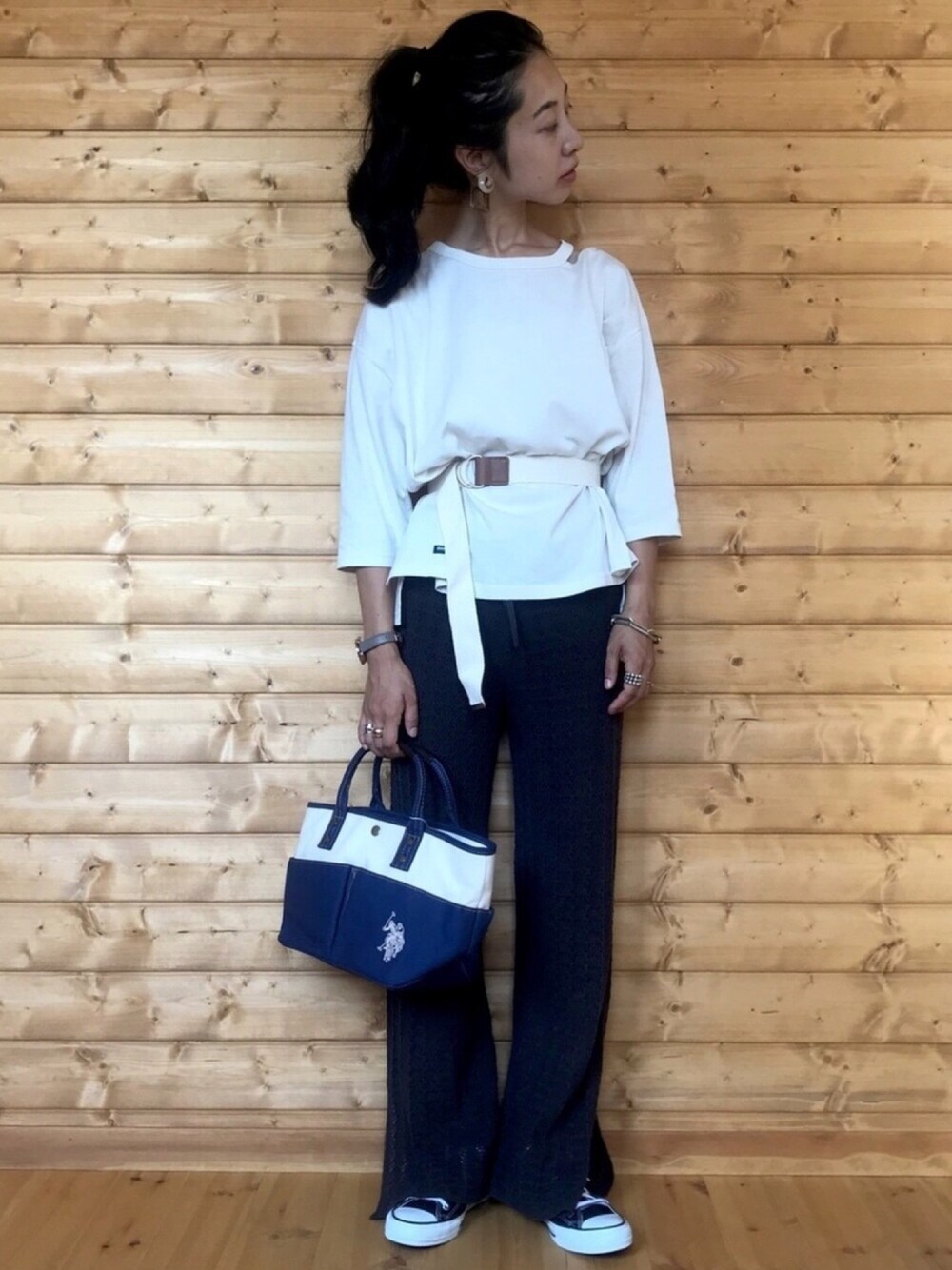 「uspolo、USポロ、フルラ、フルラ時計、furla、furlawatch、メトロポリス、metropolis、アシメトップス、アシンメトリー」｜「CONVERSEのCONVERSE コンバース ALL STAR OX オールスター オックス（スニーカー、ブラック系）」を使った、yukariさん（レディース・168cm）の夏コーディネートの1枚目の写真