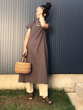 「petitcro（プティクロ）のpetitcro  ワイドバングル PCKB1901001（バングル/リストバンド）」を使った、yukariさん（レディース・168cm）の夏コーディネート