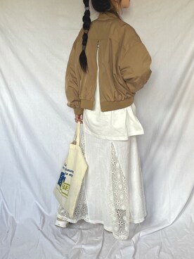 「ロゴトート」｜「アイテム（ブルゾン）」を使った、yukariさん（レディース・168cm）の春コーディネート