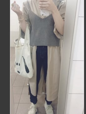「select MOCA（セレクトモカ）の【2018 S/S】ハリ感のあるコットン素材◆コクーンシルエットバッククロスキャンディースリーブ長袖ロングシャツワンピース（シャツワンピース、ベージュ系）」を使った、はるちさん（レディース・160cm）の夏コーディネート