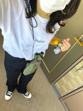 「THE CONVENI（ザ・コンビニ）のアイテム」を使った、mさん（レディース・155cm）の春コーディネート