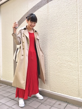 「red」｜「アイテム（トレンチコート）」を使った、行木由香里さん（レディース・168cm）の春コーディネート