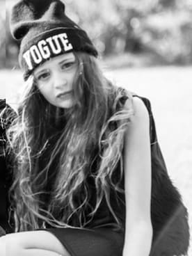 「Guess（ゲス）のアイテム（その他アウター）」を使った、ElizabethModel さん（レディース・155cm）の冬コーディネート
