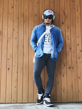 「BLUE BLUE（ブルーブルー）のアイテム（デニムジャケット）」を使った、棚橋弘至さん（メンズ・181cm）の春コーディネート