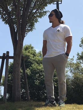 「HOSU（ホス）のアイテム」を使った、棚橋弘至さん（メンズ・181cm）の夏コーディネート