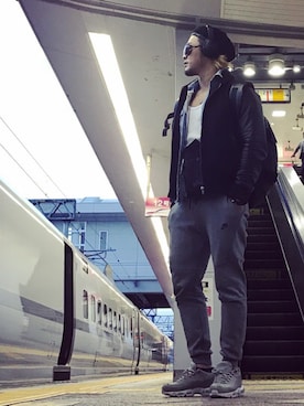 「Ron Herman（ロン ハーマン）のアイテム（スタジャン）」を使った、棚橋弘至さん（メンズ・181cm）の秋コーディネート