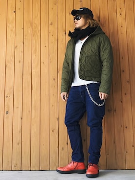 「HOSU（ホス）のアイテム」を使った、棚橋弘至さん（メンズ・181cm）の秋コーディネート