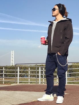 「Saturdays NYC（サタデーズ ニューヨークシティ ）のアイテム（マウンテンパーカー）」を使った、棚橋弘至さん（メンズ・181cm）の冬コーディネート